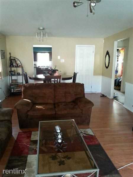 809 2nd Ave - Photo 2 of 6