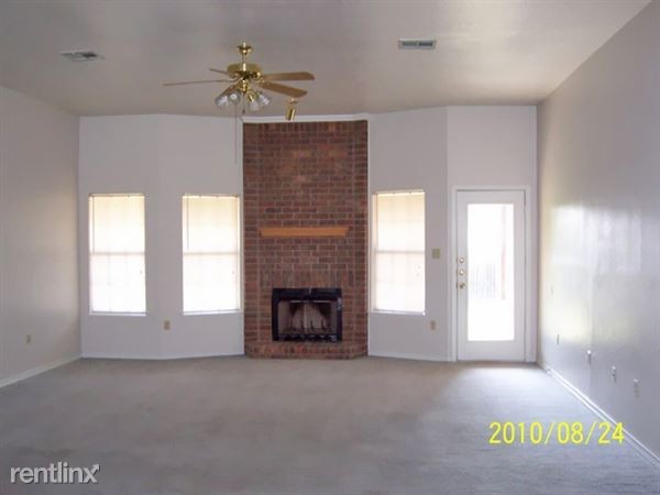 711 Paintbrush Dr - Photo 3 of 10