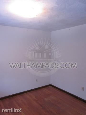 31 Hazel St - Photo 3 of 6