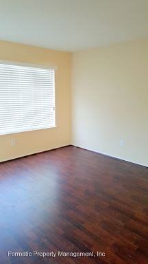 24049 Fir Ave - Photo 3 of 10