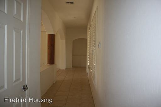18429 E Oak Hill Ln - Photo 3 of 42