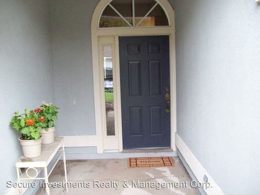 4304 NW 34th Dr - Photo 2 of 33