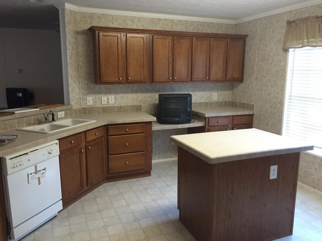 333 Smith Rd - Photo 2 of 18