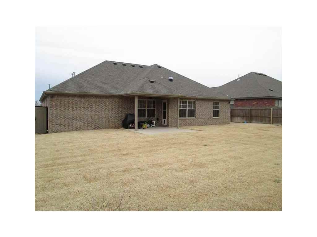 2703 S W Ledbury Cove - Photo 2 of 6