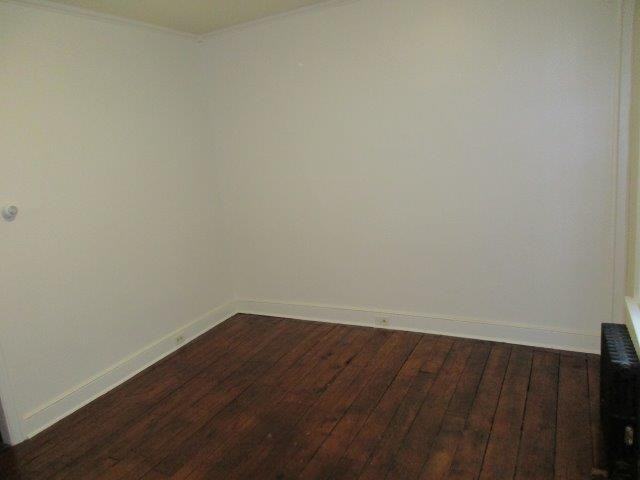 711 Prince Alley - Photo 2 of 15