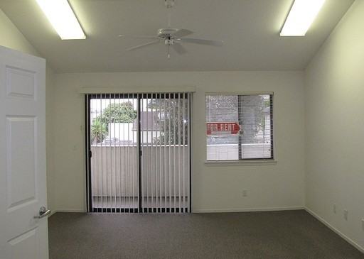 150 S 6th St - Photo 2 of 6