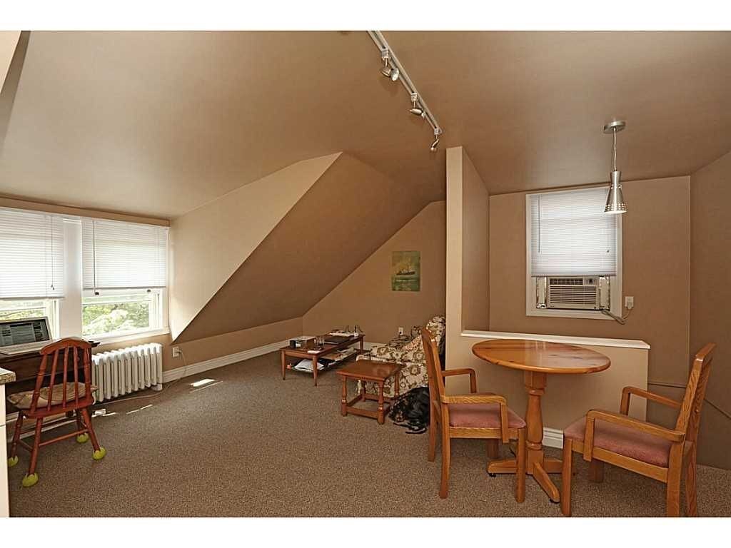 22 Stanley Avenue - Photo 2 of 5