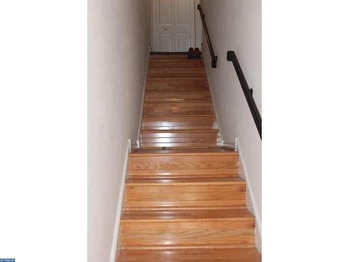 11 Woodbine Ct - Photo 3 of 20