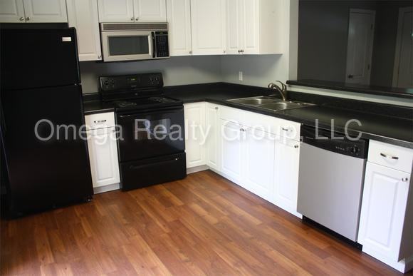 204 Connie St - Photo 3 of 7