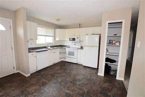 16724 109 St NW - Photo 2 of 8