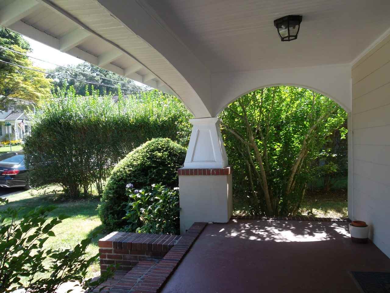 25 Willow Ave - Photo 3 of 17