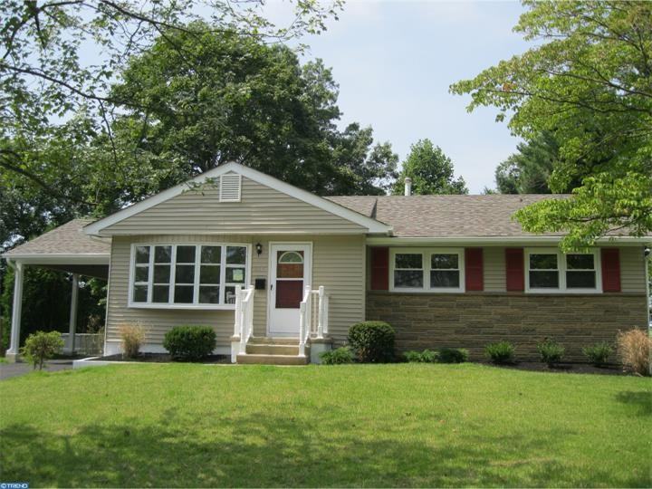 817 Holly Ln - Photo 2 of 21