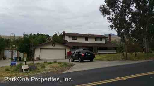 700 Castle Rock Rd - Photo 2 of 11