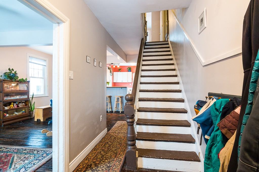 500 Barrie Street - Photo 2 of 8
