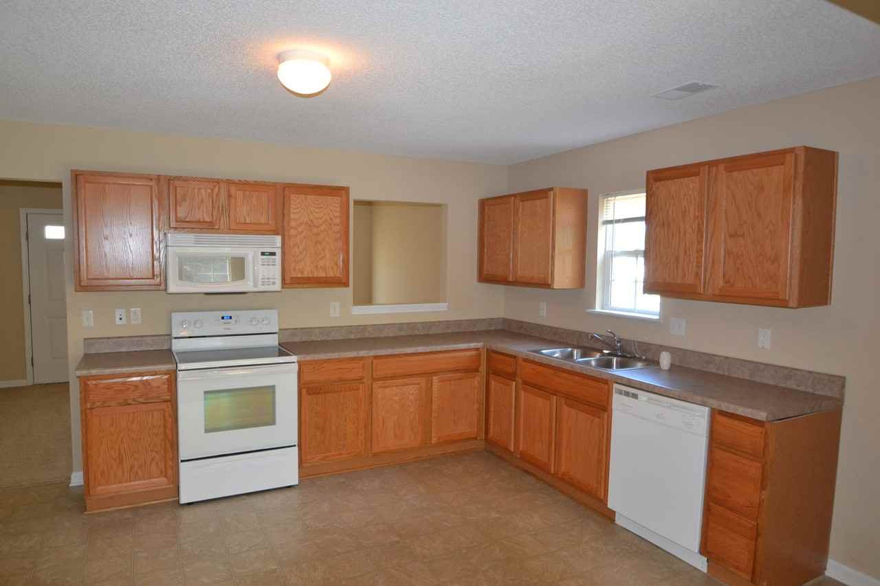 661 Lynville Ln - Photo 2 of 8