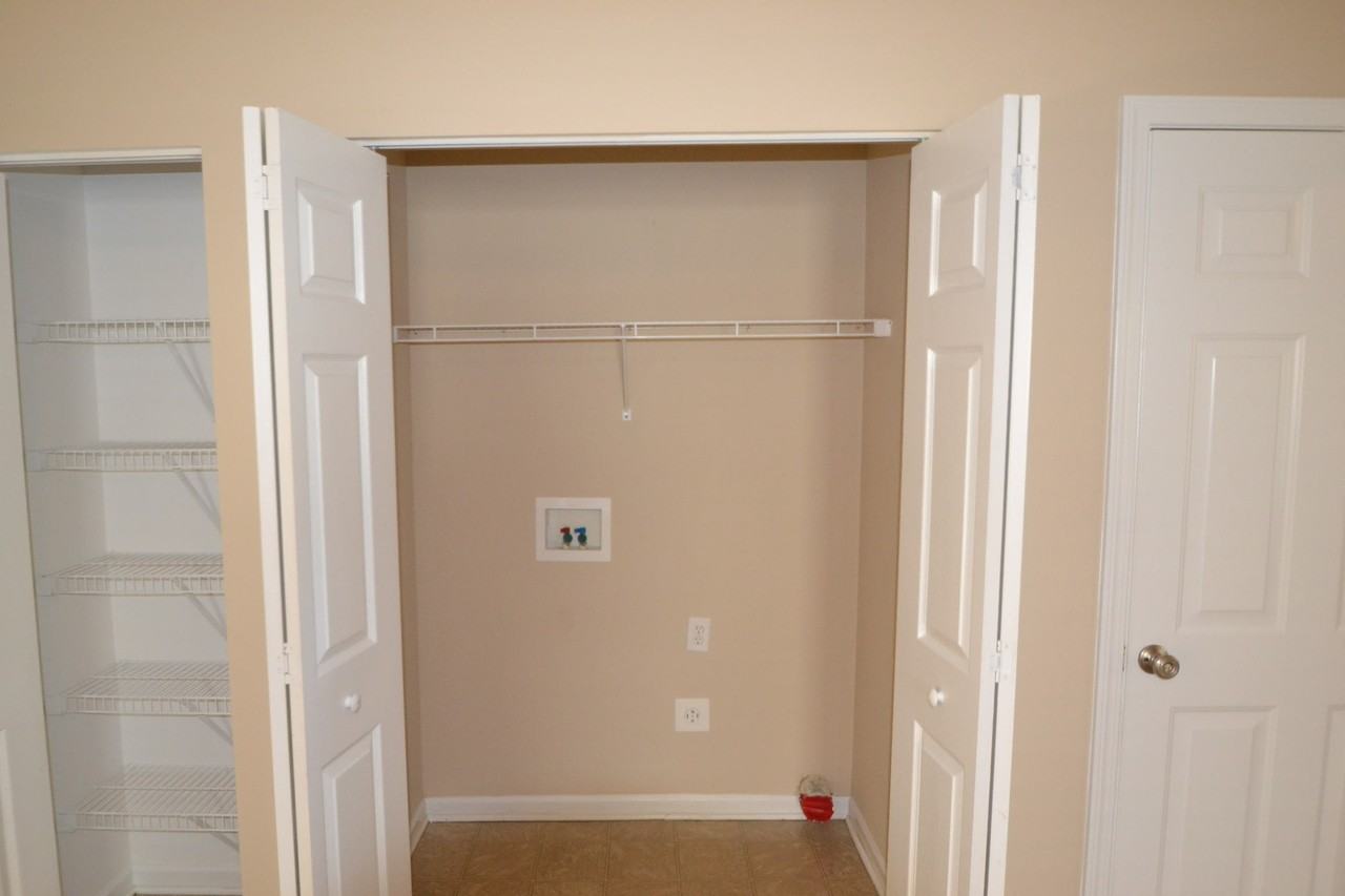 661 Lynville Ln - Photo 3 of 8