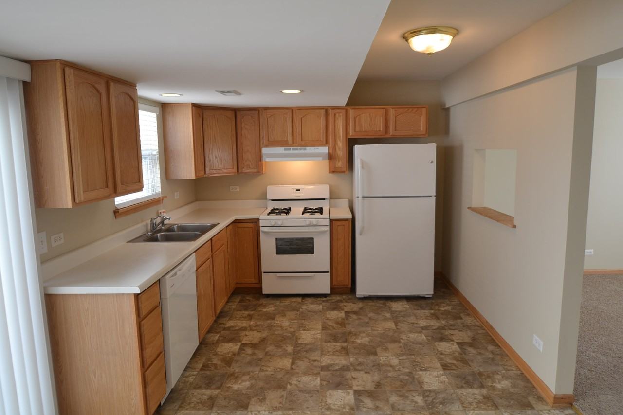 15 Heather Dr - Photo 3 of 10