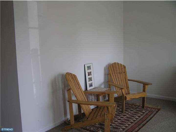 401 Pigott Dr - Photo 3 of 11