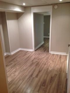 516 Walnut Crescent - Photo 2 of 5