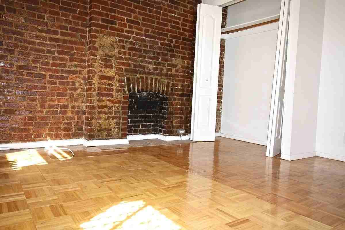 333 West 43rd Street #3BS