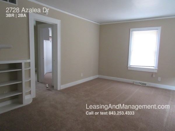 2728 Azalea Dr - Photo 3 of 9