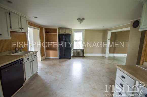 1219 Saegers Station Rd - Photo 3 of 10