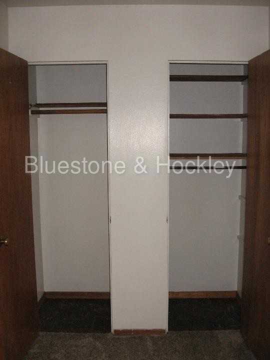 1120 NE 57th Ave - Photo 3 of 7