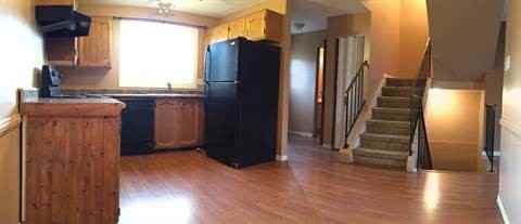 1044 Lakewood Rd N Northwest - Photo 2 of 8