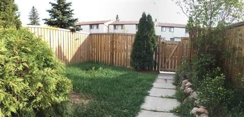 1044 Lakewood Rd N Northwest - Photo 3 of 8