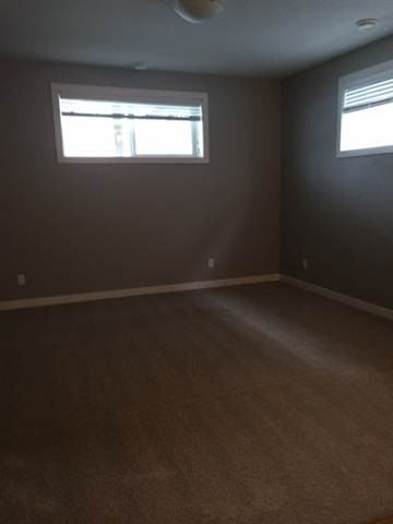 10202 88 A St - Photo 3 of 5