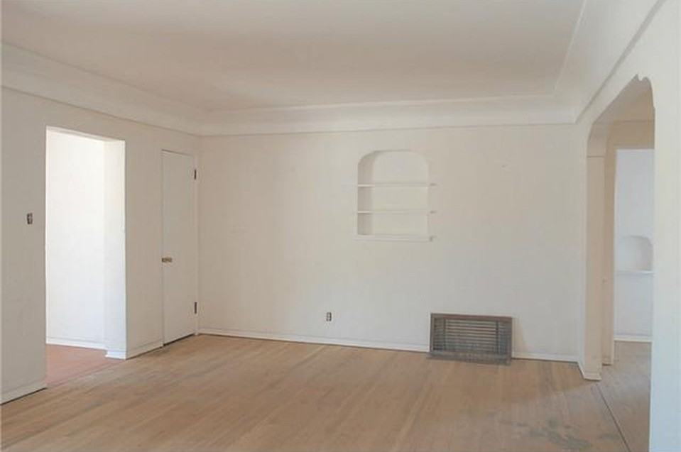 3130 Altura Avenue - Photo 2 of 9