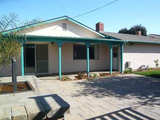 614 W Lee Dr - Photo 2 of 15