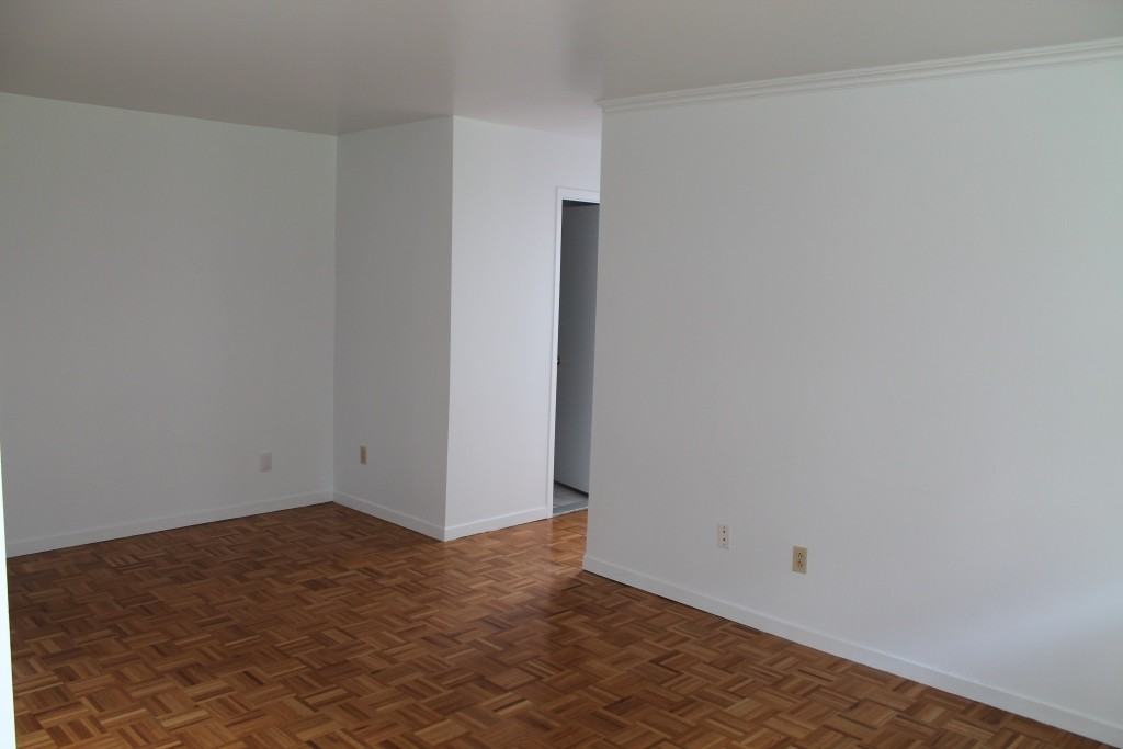 9425 Boulevard LaSalle, LaSalle, QC H8R 2M8, Canada 2 unit Rentals