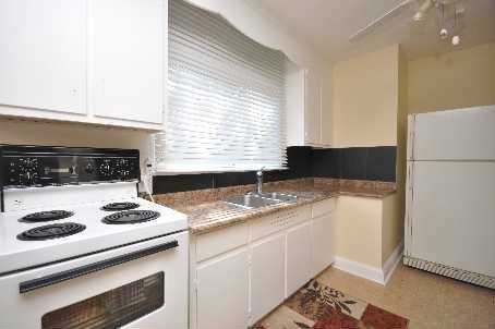 27 Putney Rd - Photo 2 of 8