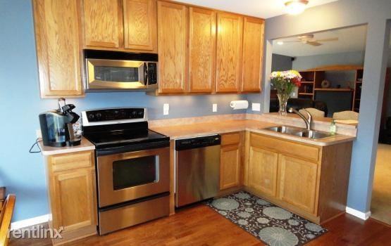 206 Vista Dr N - Photo 2 of 12