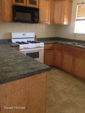 211 McDaniel Cir - Photo 2 of 2