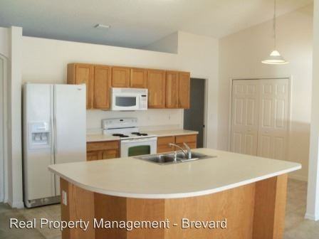 817 Preakness Dr - Photo 2 of 14