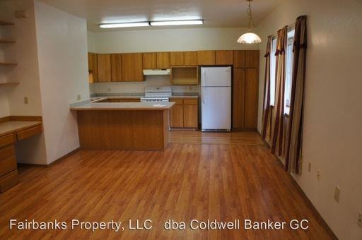 3116 Vfw St #B - Photo 2 of 11