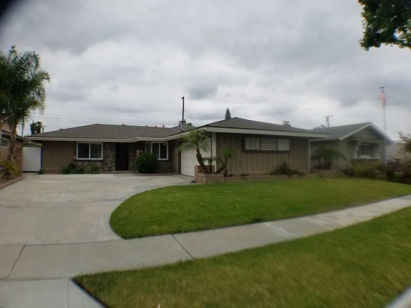 12820 Elmrock Ave - Photo 2 of 42