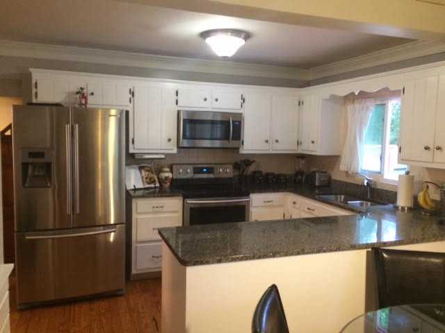 31 E Governor Dr - Photo 2 of 27