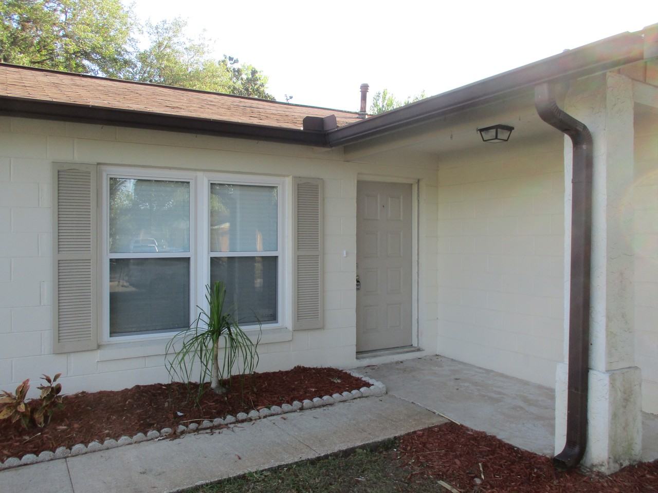 3570 Von Stuben Ct - Photo 2 of 15