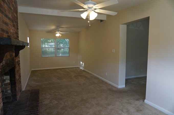2489 Quail Ave - Photo 3 of 19