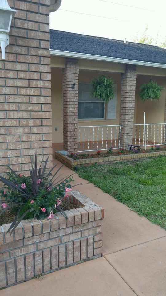 10909 Kenmore Dr - Photo 2 of 16