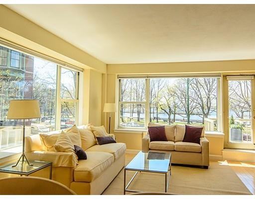 145 Pinckney St #211