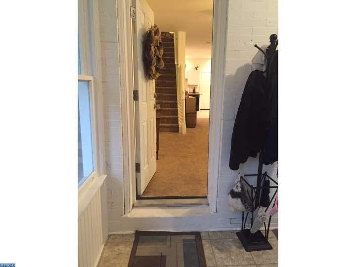 839 8th Ave - Photo 3 of 19