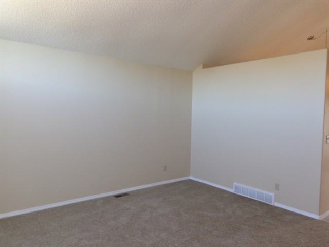 2211 Pinyon Jay Dr - Photo 2 of 8