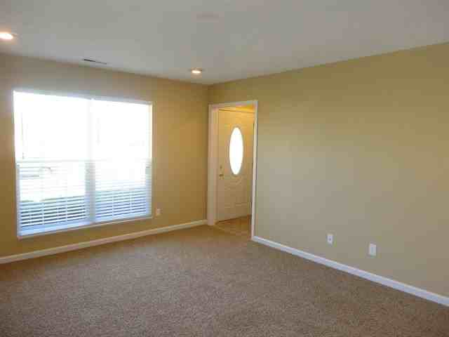 283 Story Dr - Photo 3 of 14