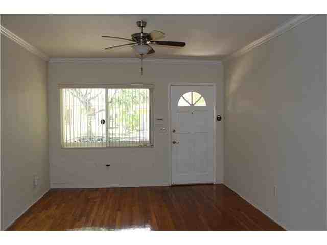 34 San Sebastian Avenue - Photo 3 of 11