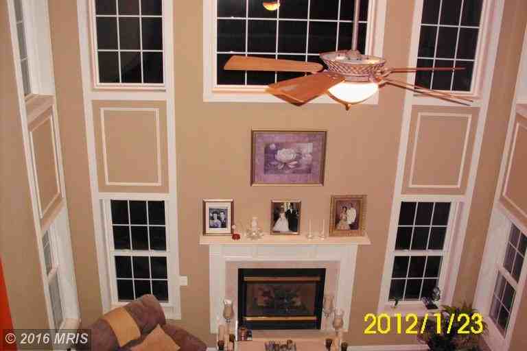 1958 Constitution Dr - Photo 3 of 17