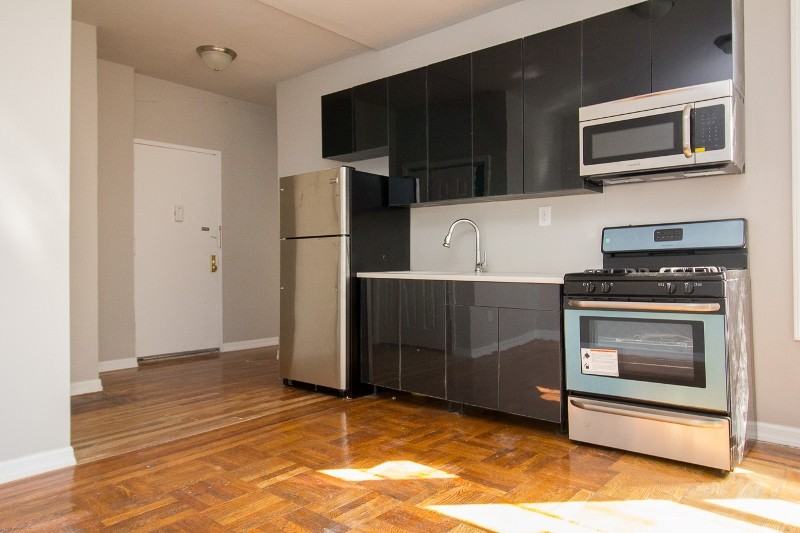 1254 Union Street - Photo 2 of 8